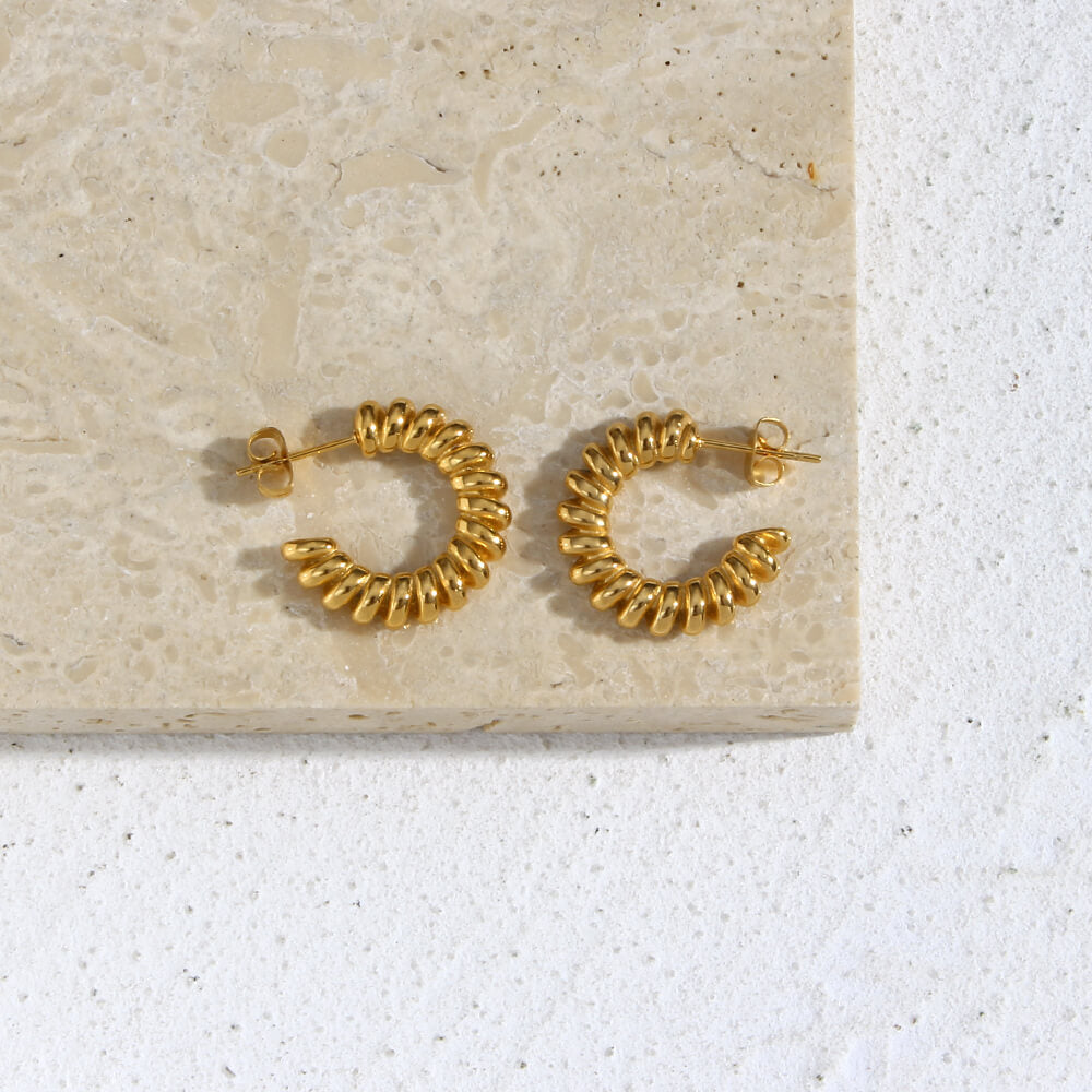 Twisted Spring Touch - 18KT Gold