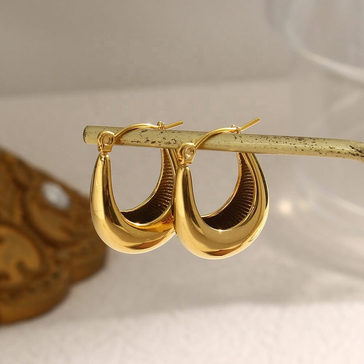 Minimalistic Boat Hoop Earring - 18k Gold Plated