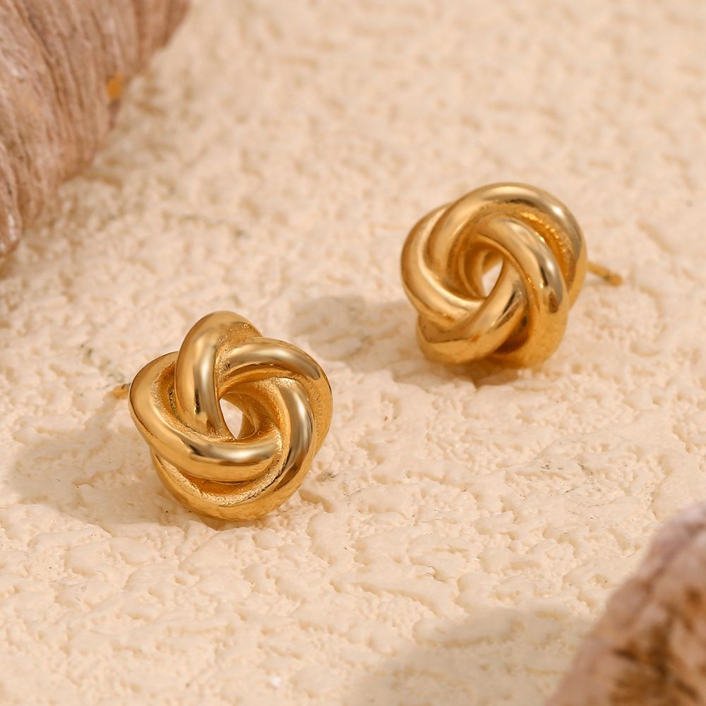 Ball of Wool Stud – 18KT Gold Plated Krystal Touch