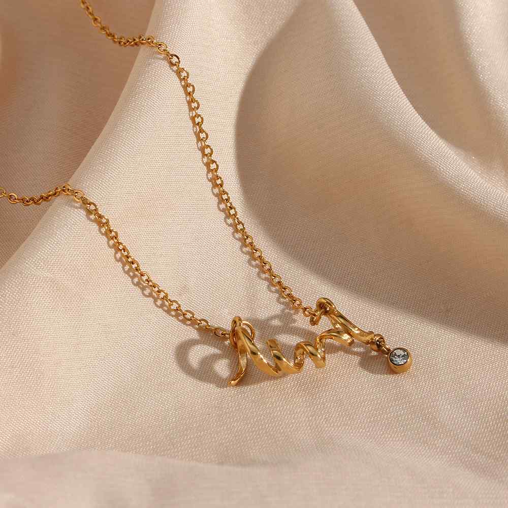 Minimal Heartbeat Necklace – 18KT Gold Plated Krystal Touch