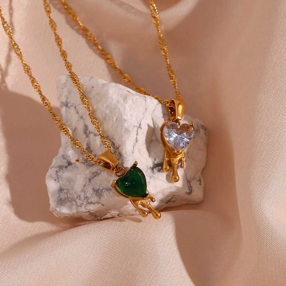 Green Onyx Melting Heart Necklace - 18KT Gold Plated Krystal Touch