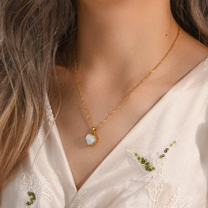 Zircon White Stone Heart Pendant Krystal Touch