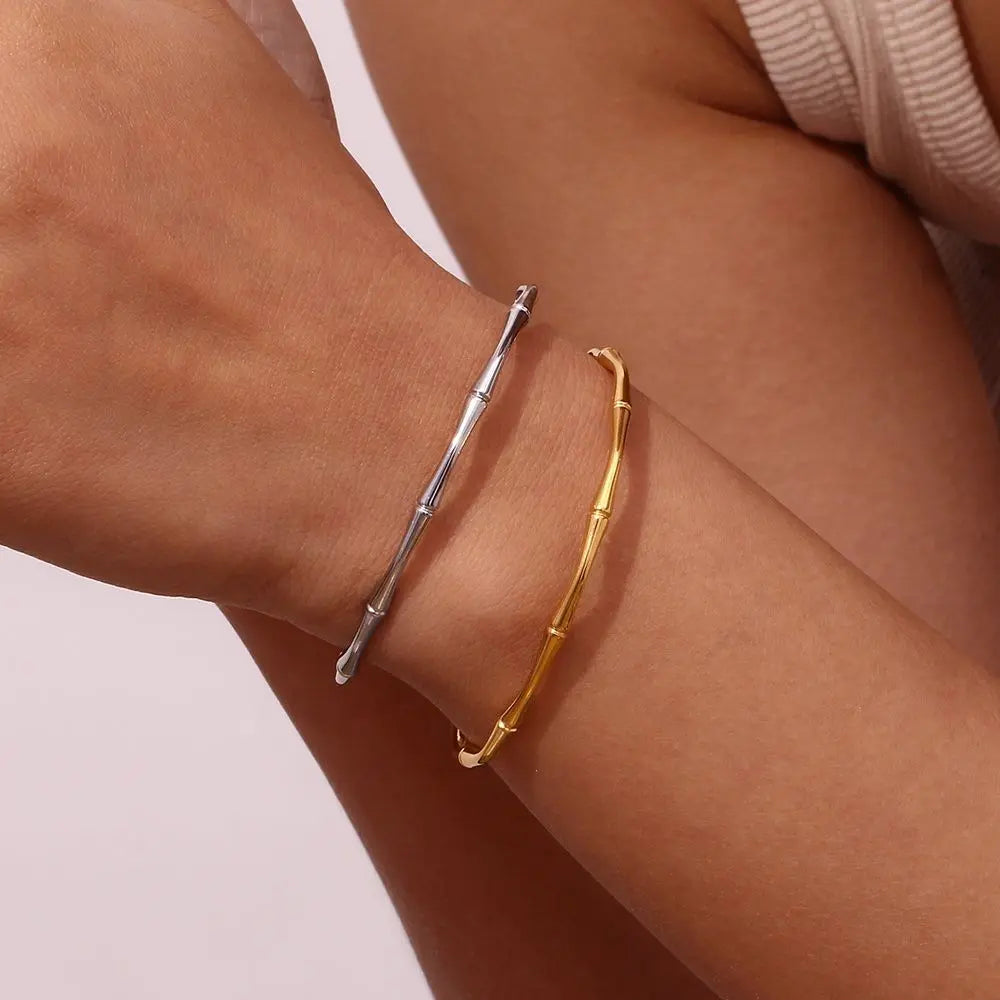 Bamboo Shape Clasp - 18KT Gold Plated - Krystal Touch