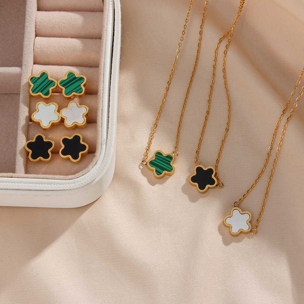Minimalistic Flower Necklace and Earring Set - 18KT Gold Plated Krystal Touch