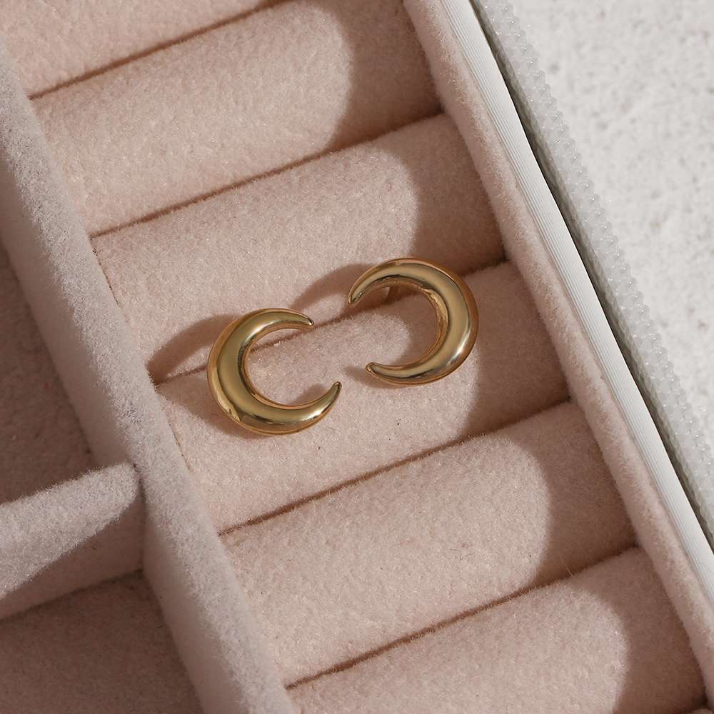 Small Moon Horn Stud -18KT Gold Plated Krystal Touch