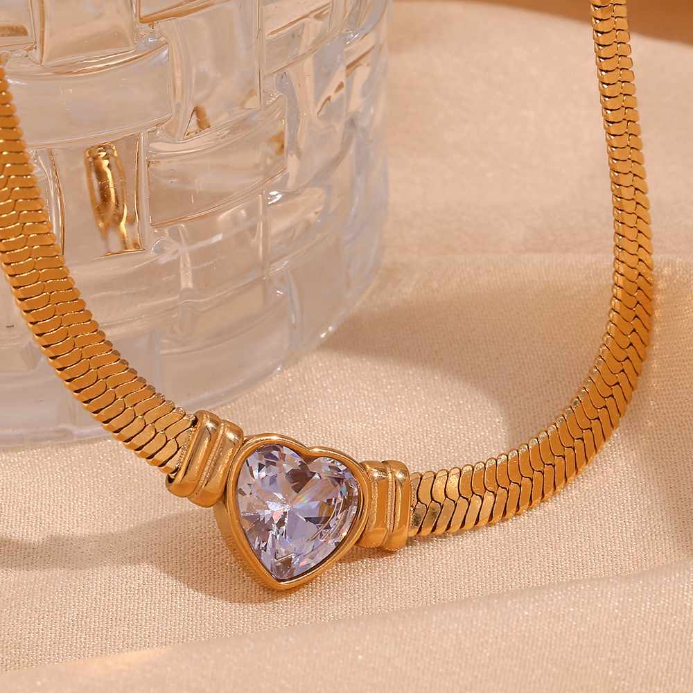 Gorgeous Heart Zircon Choker - 18KT Gold Plated Krystal Touch
