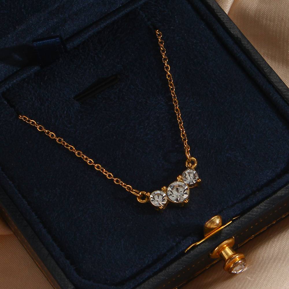 Exquisite Zircon Necklace - 18KT Gold Plated Krystal Touch