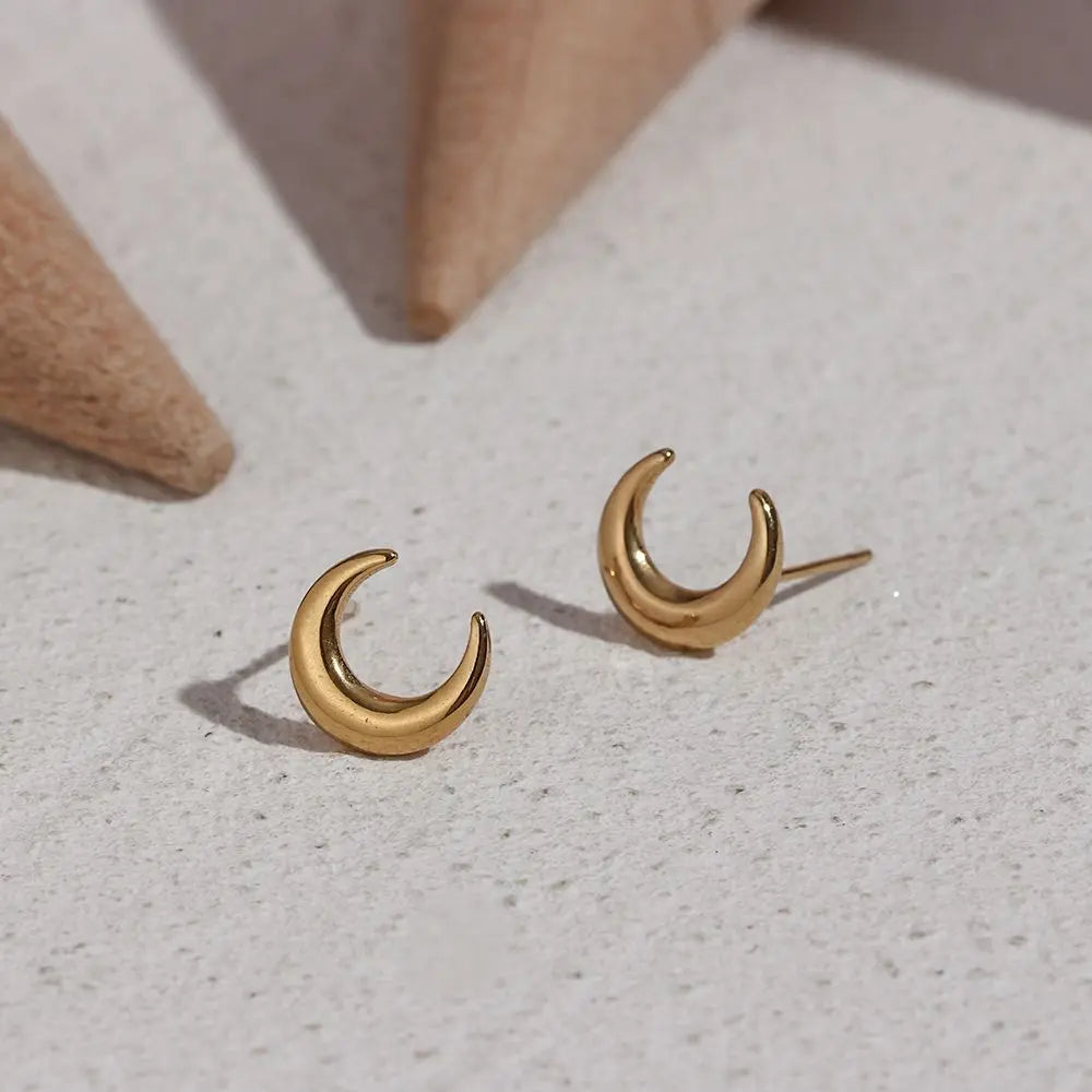 Small Moon Horn Stud -18KT Gold Plated - Krystal Touch