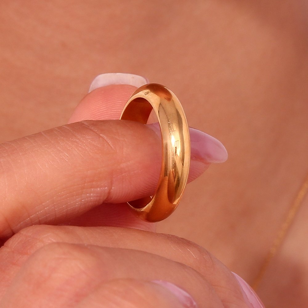 Gold Ring Krystal Touch