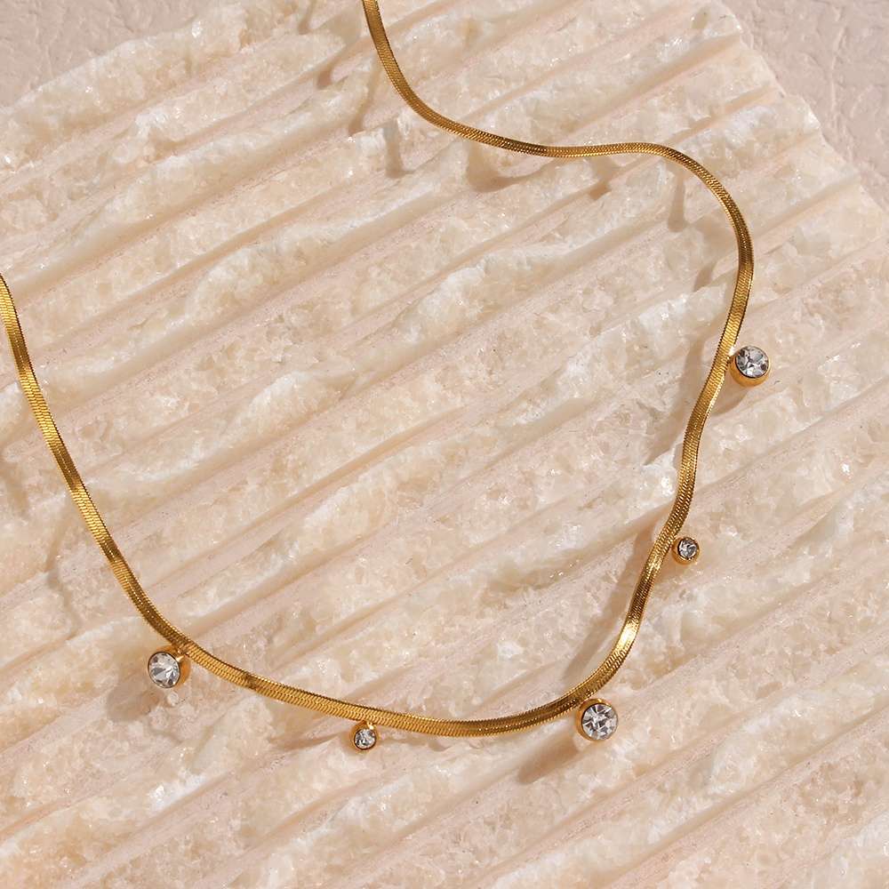 Stylish Zircon Necklace - 18KT Gold Plated Krystal Touch