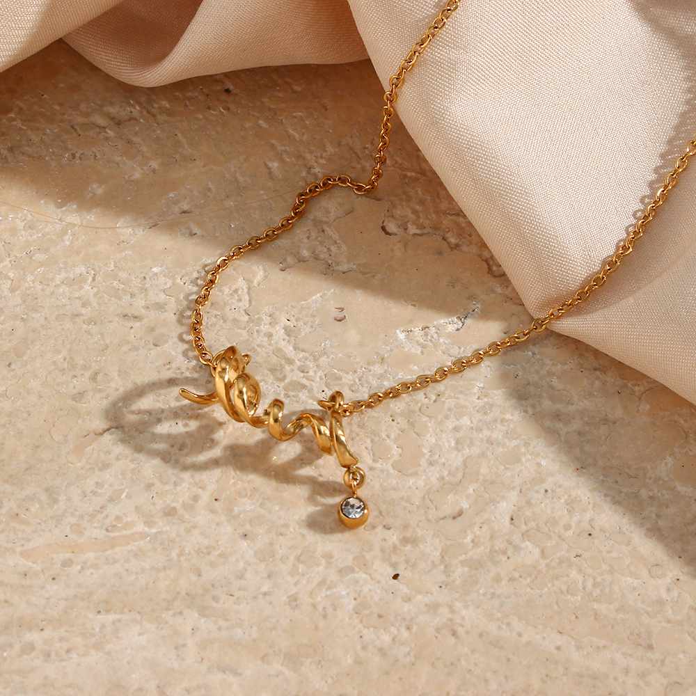 Minimal Heartbeat Necklace – 18KT Gold Plated Krystal Touch