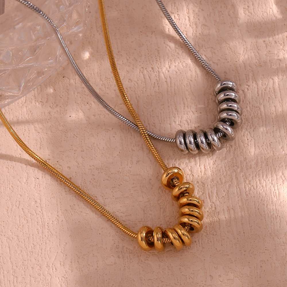 Exquisite Donut Ring Necklace - 18KT Gold Plated Krystal Touch