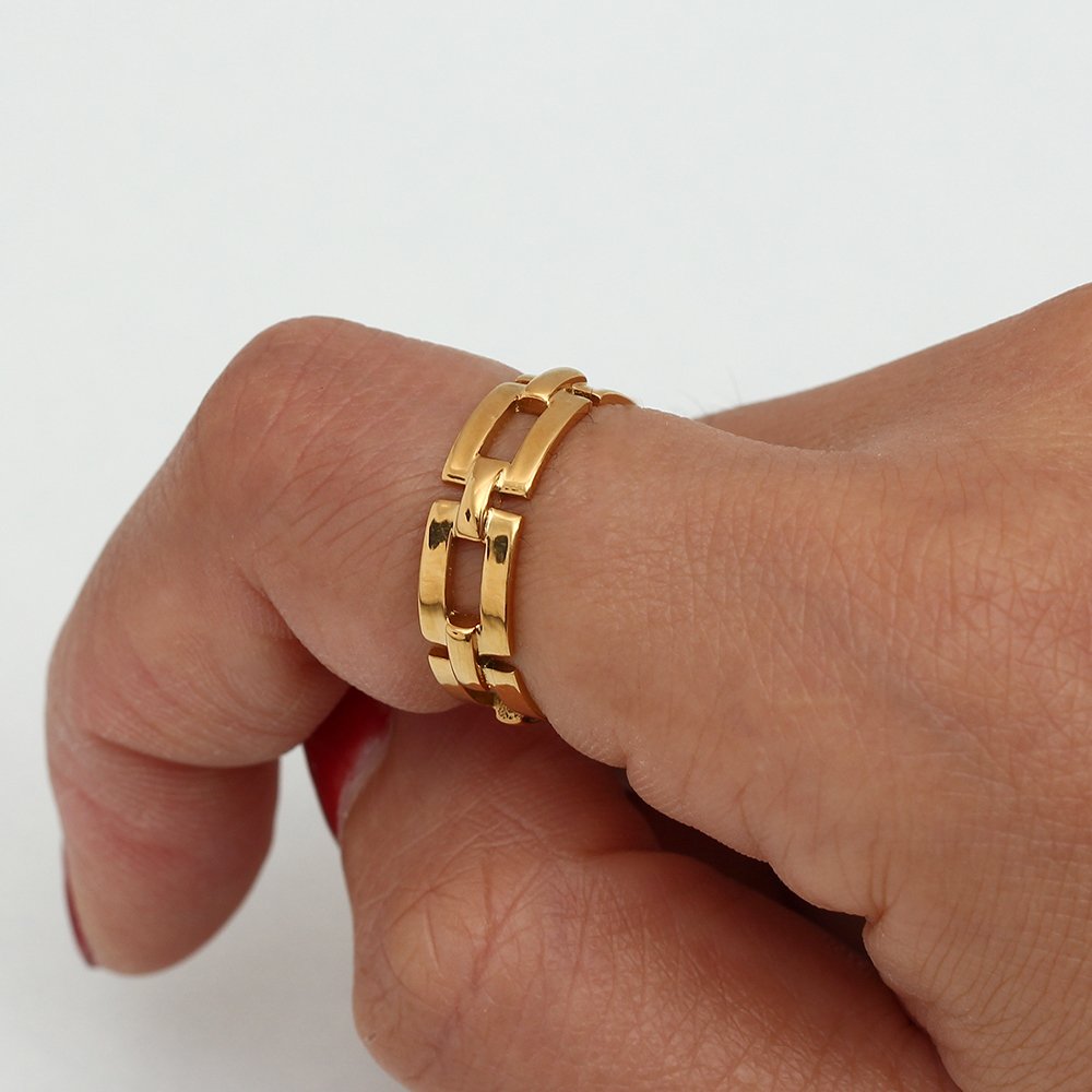 Sleek Geo Hollow Ring – 18KT Gold Plated Krystal Touch