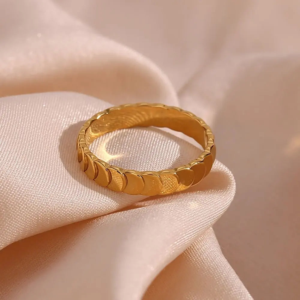 Golden Fish Scale Ring – 18KT Gold Plated - Krystal Touch