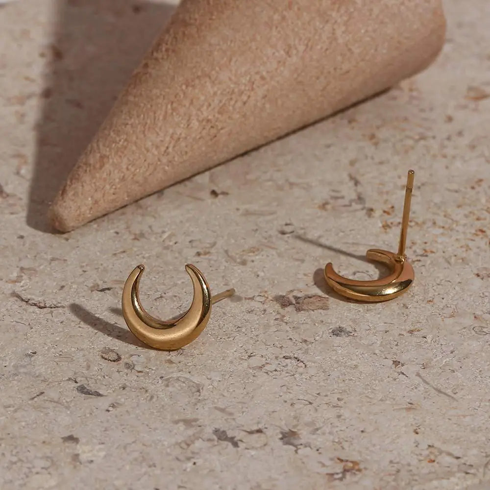 Small Moon Horn Stud -18KT Gold Plated - Krystal Touch