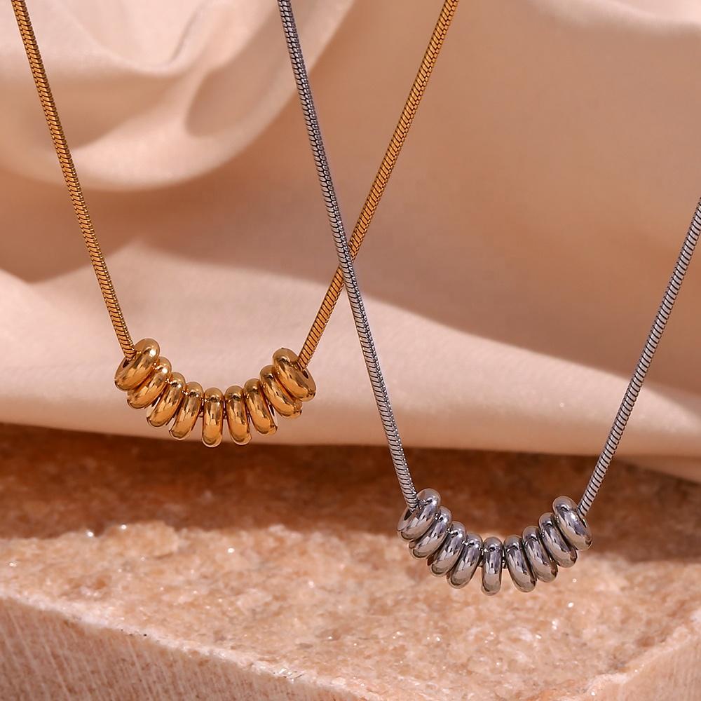 Exquisite Donut Ring Necklace - 18KT Gold Plated Krystal Touch