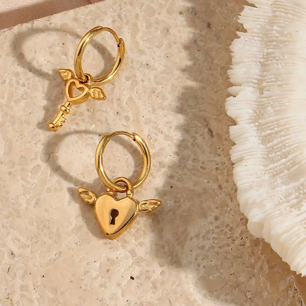 Lock and Key Heart Necklace – 18KT Gold Plated - Krystal Touch