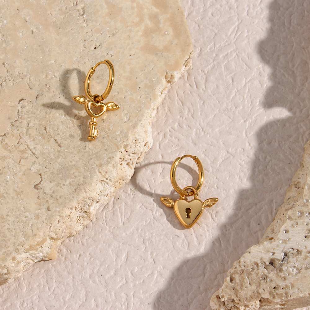 Lock and Key Heart Necklace – 18KT Gold Plated