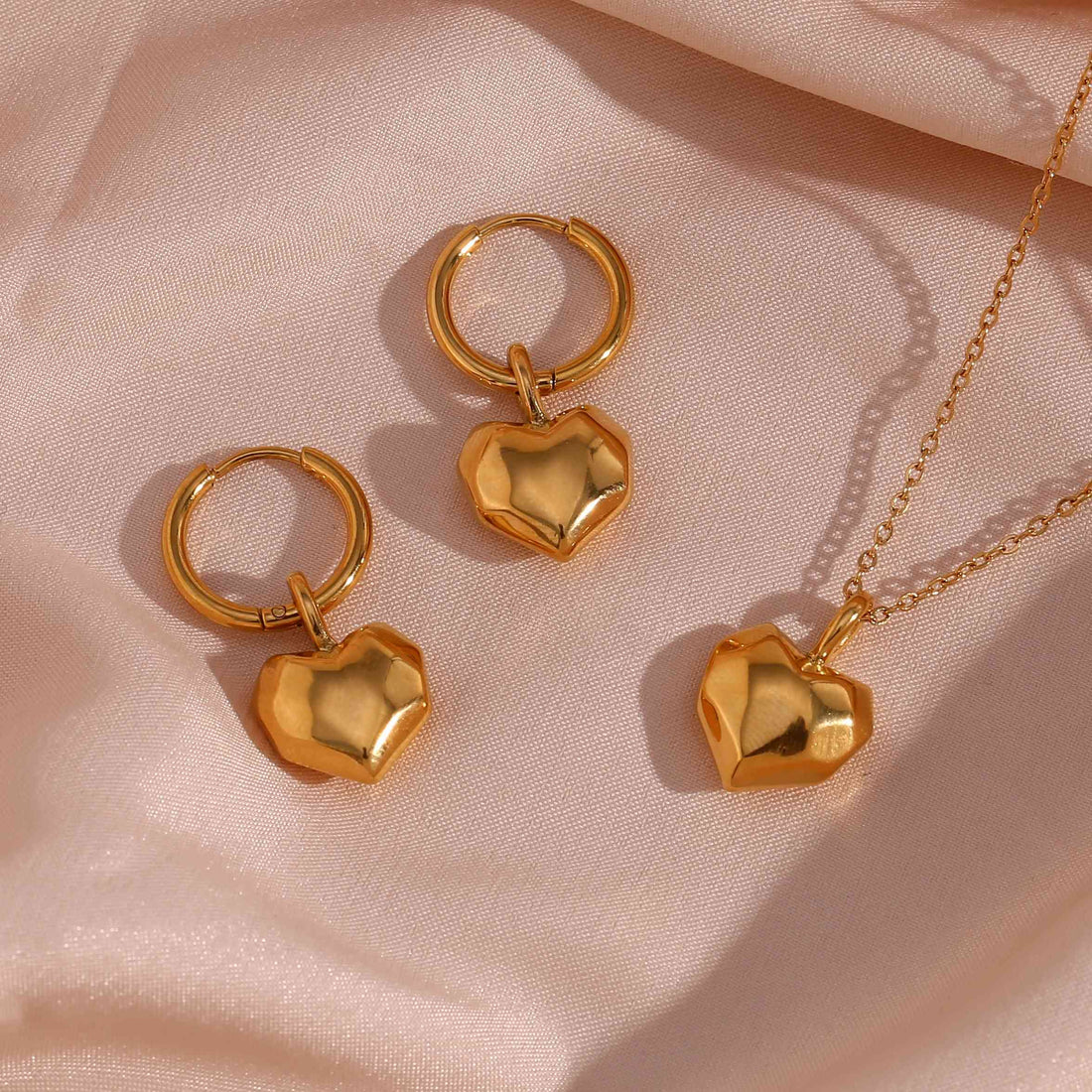 Luxe Heart Touch - 18KT Gold Plated