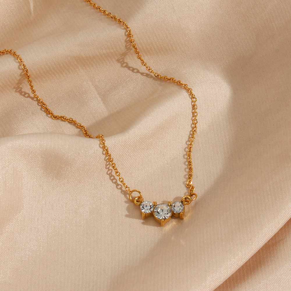 Exquisite Zircon Necklace - 18KT Gold Plated Krystal Touch