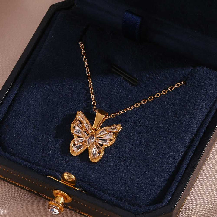 Attractive Butterfly Hollow Out Zircon Necklace - 18k Gold Plated