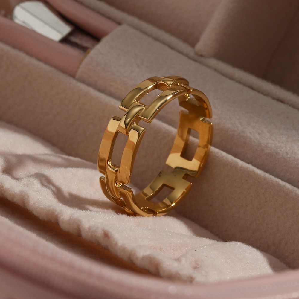 Sleek Geo Hollow Ring – 18KT Gold Plated Krystal Touch