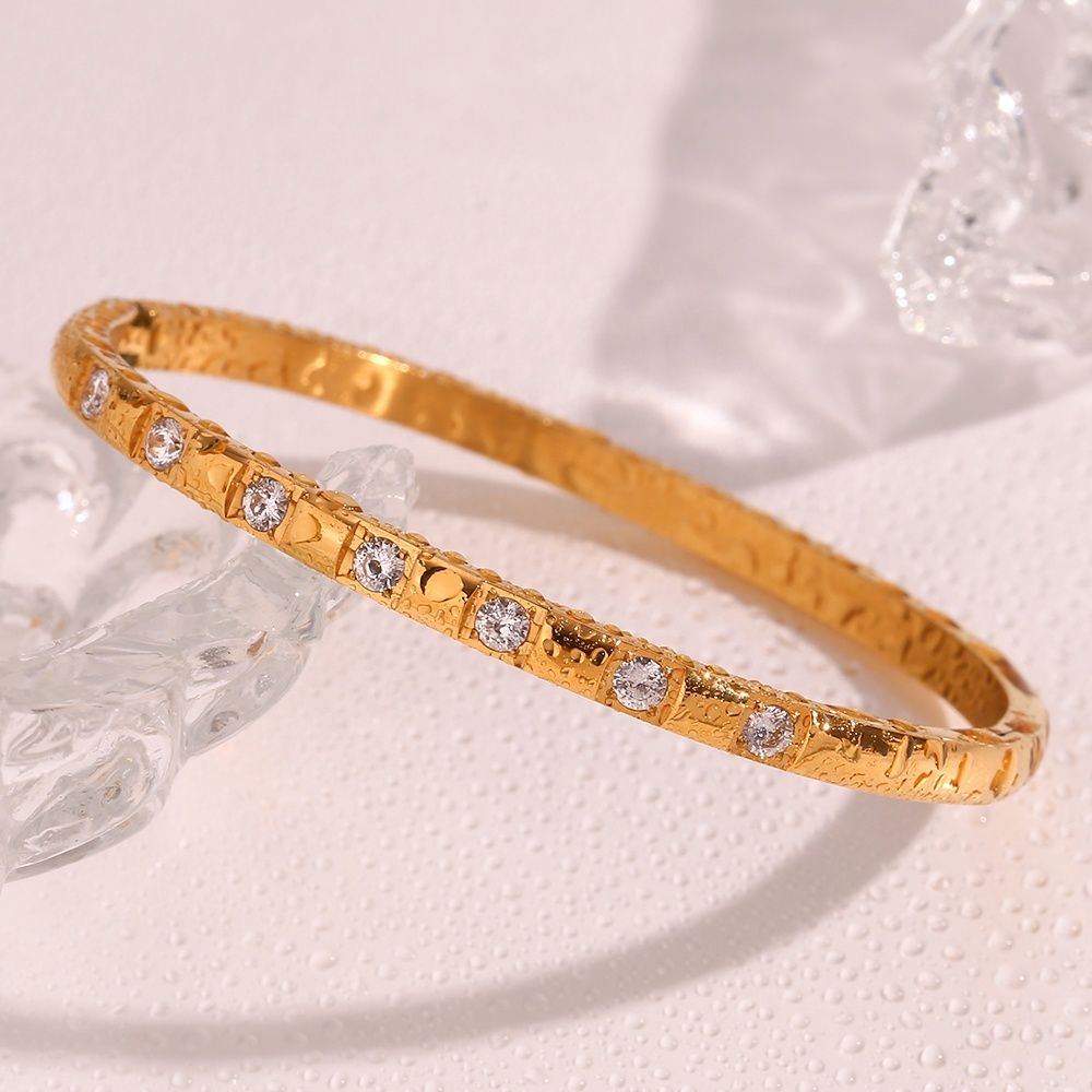 Zircon Clasp Bangle - 18KT Gold Plated