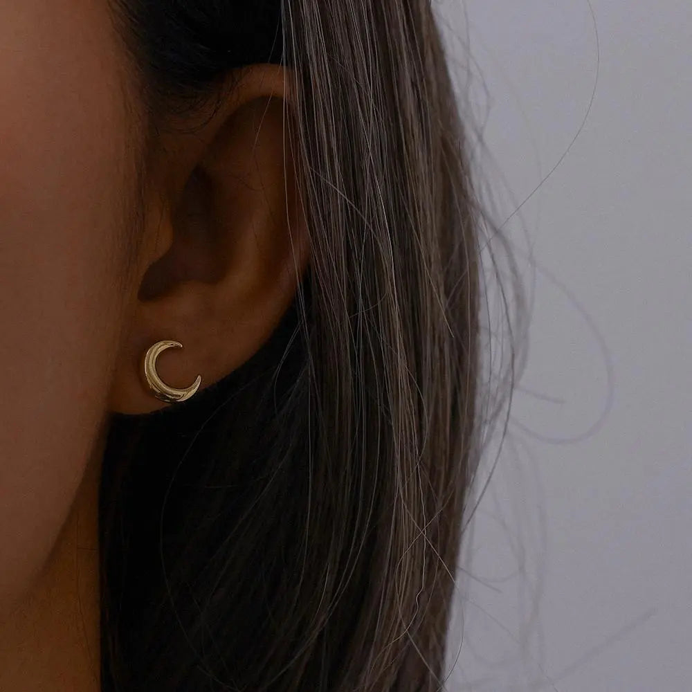 Small Moon Horn Stud -18KT Gold Plated - Krystal Touch