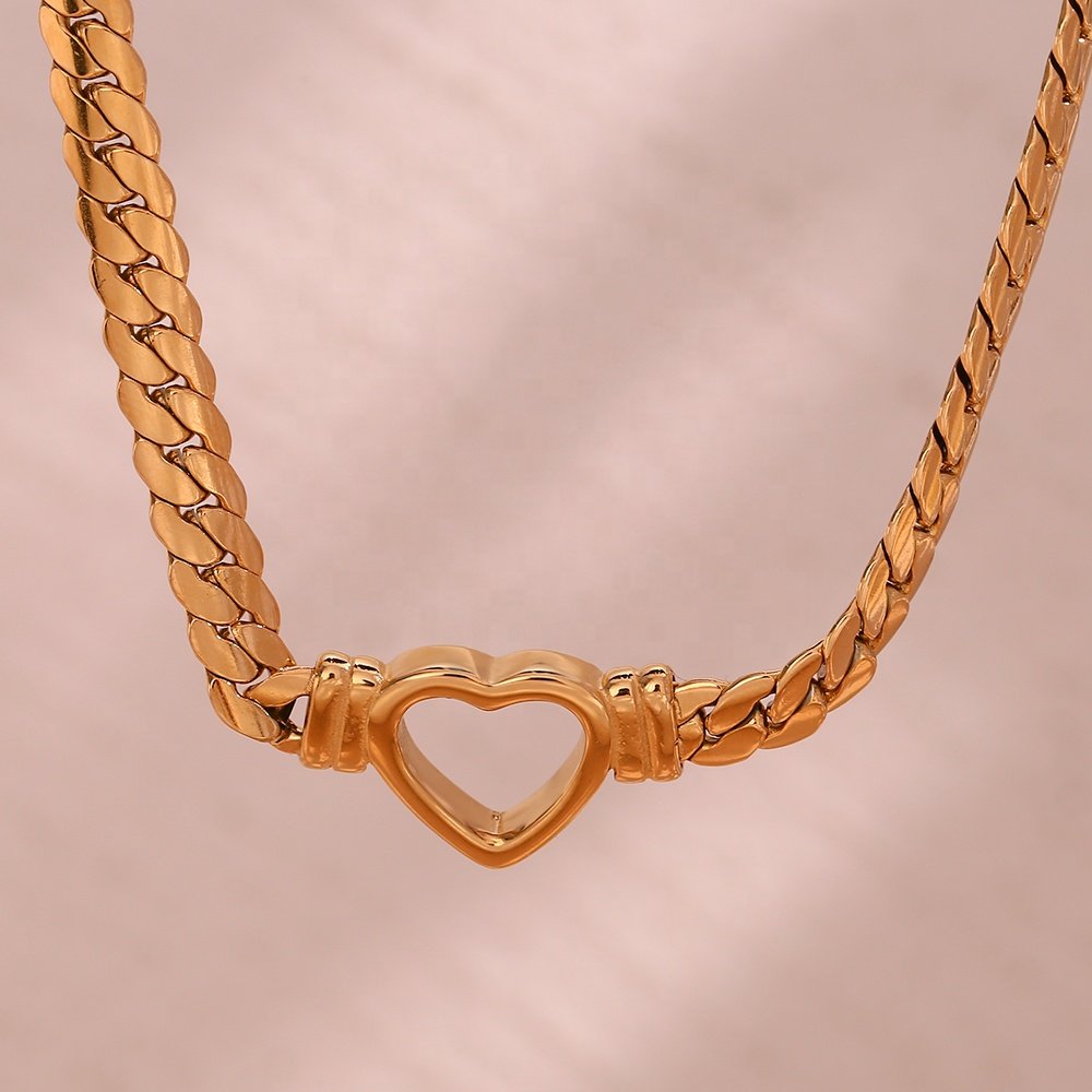 Gorgeous Hollow Heart Choker - 18KT Gold Plated Krystal Touch