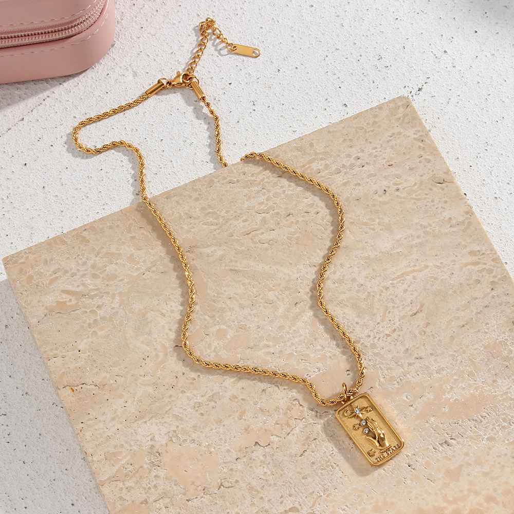 Celestial Soulmate Pendant – Sun, Star & Tarot Charm Krystal Touch