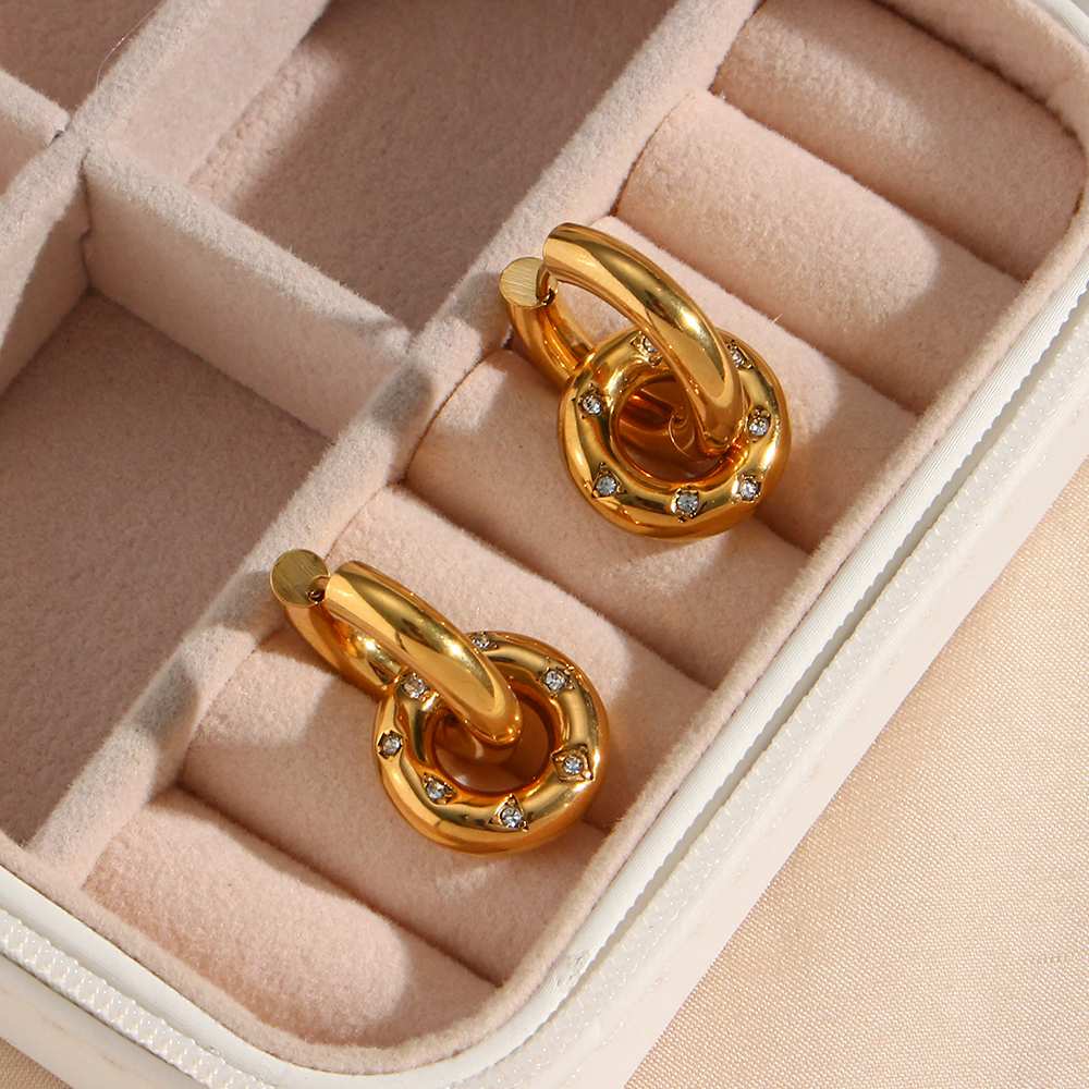 Elegant Donut Shaped Chunky Pendant Earring Set - 18k Gold Plated