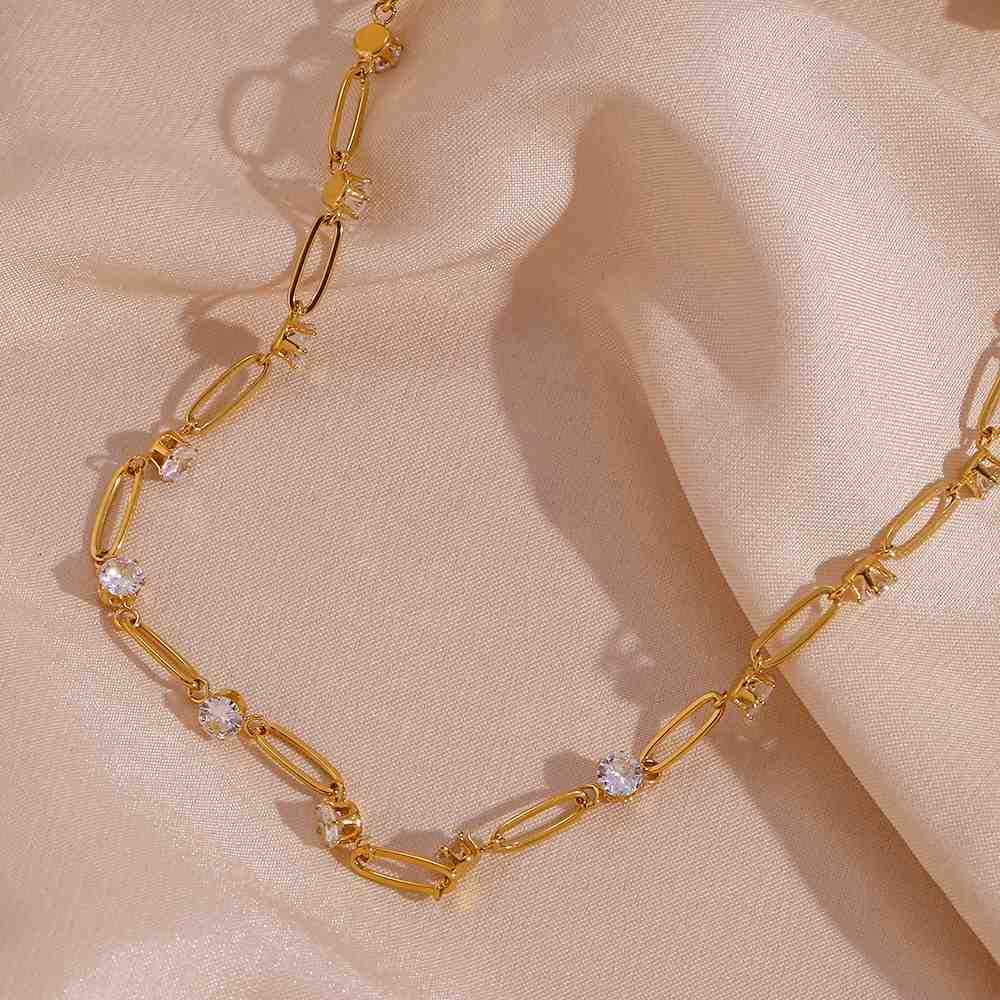 Trendy Paper Clip Necklace – 18KT Gold Plated Krystal Touch