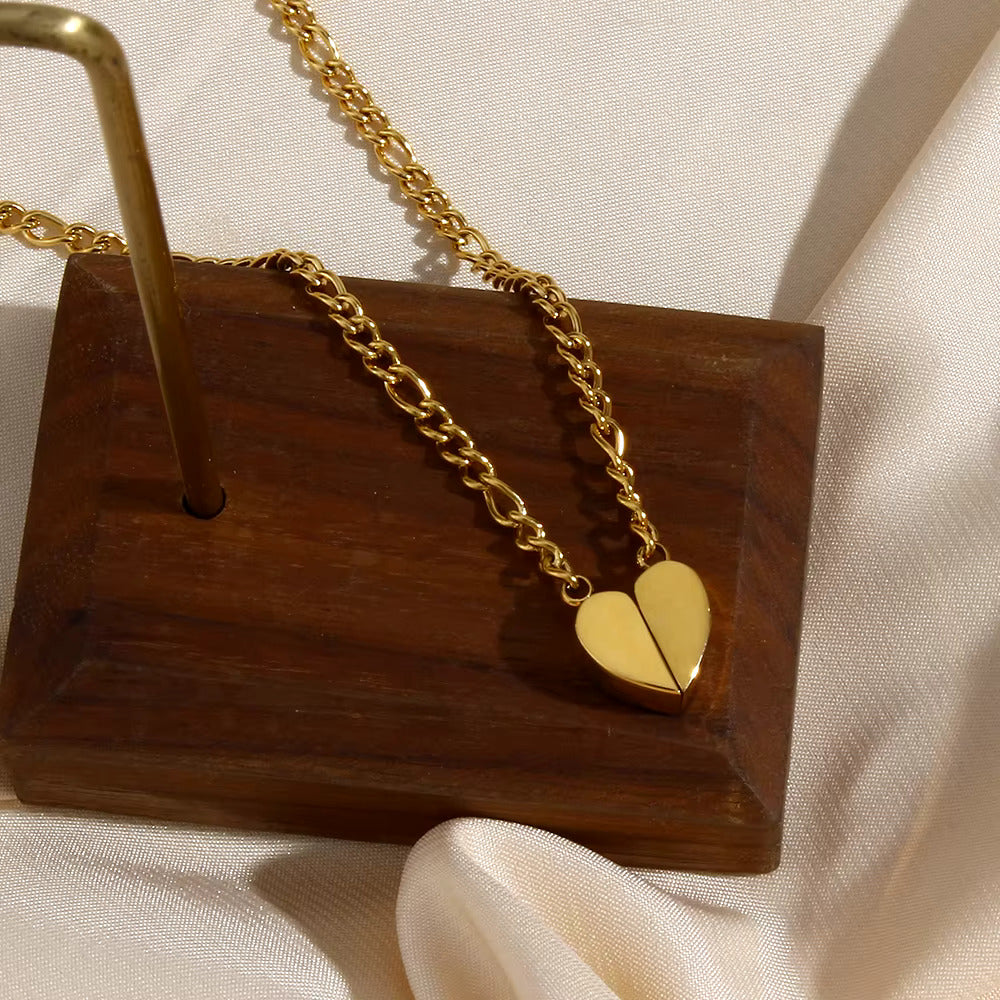 Magnetic Heart Necklace - 18KT Gold Plated Krystal Touch