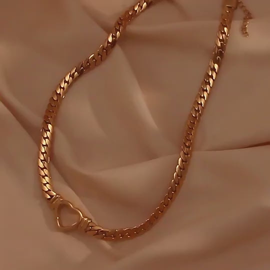 Gorgeous Hollow Heart Choker - 18KT Gold Plated ✨ Limited-Time Offer ✨