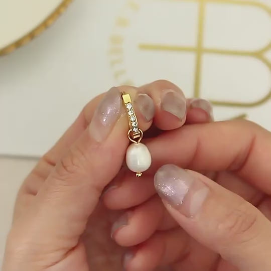 Tiny Pearl Drop - Vintage Touch - 18KT Gold plated